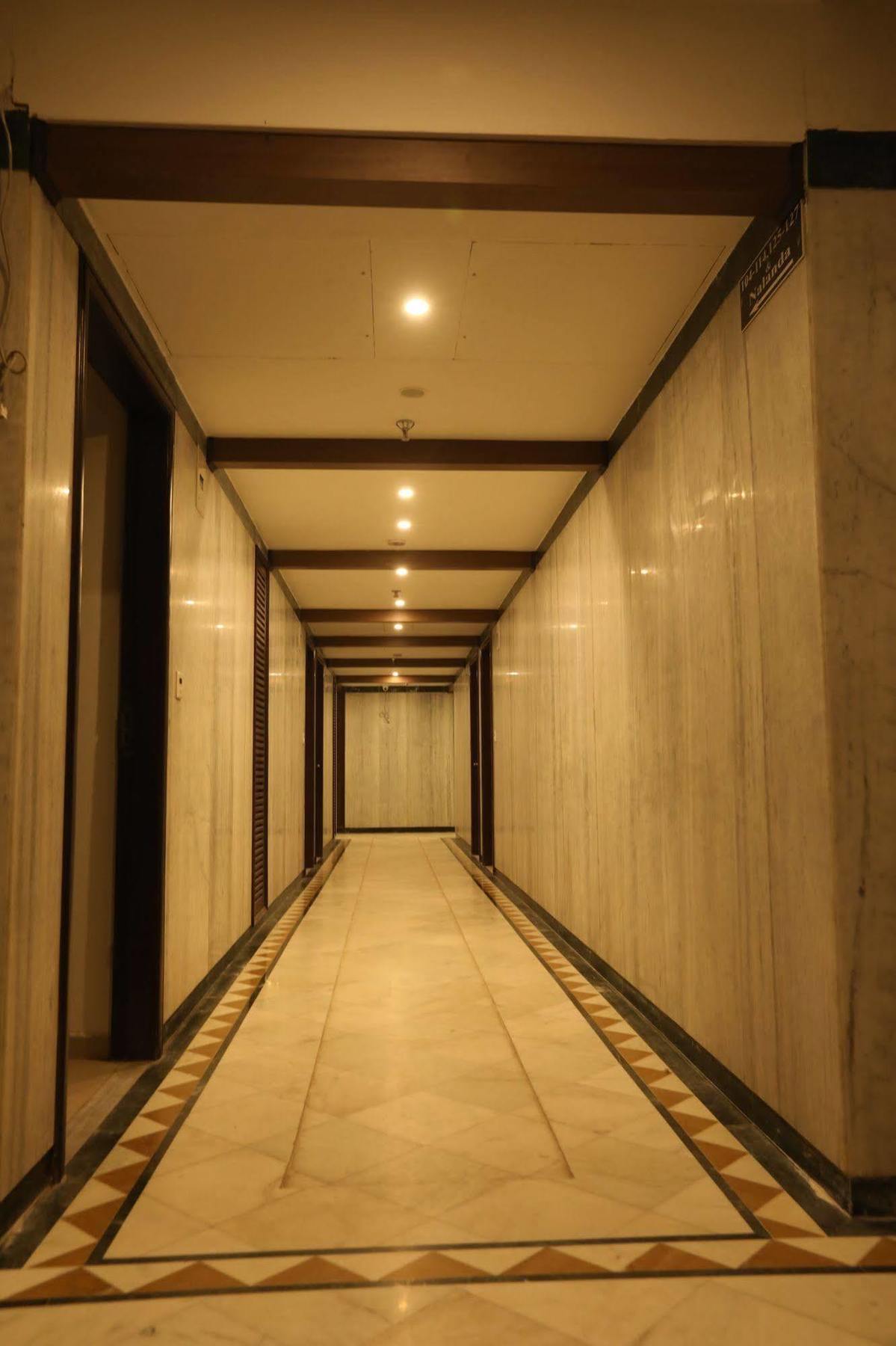 Hotel Natraj Risikés Kültér fotó